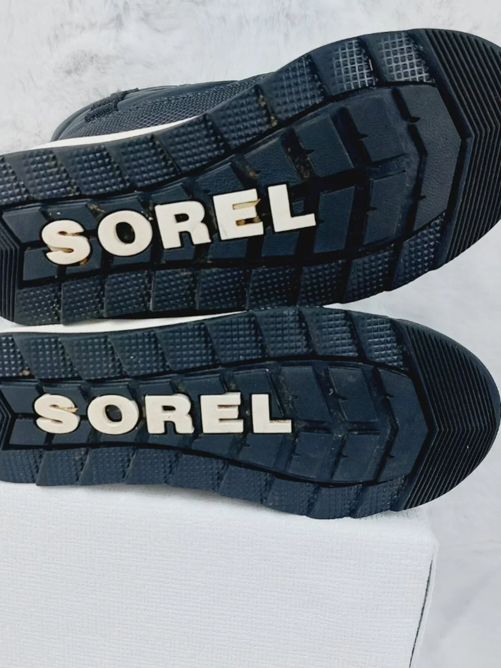 Sorel Girl's Black White Whitney II Puffy Mid-Calf Waterproof Snow Boots Size 13